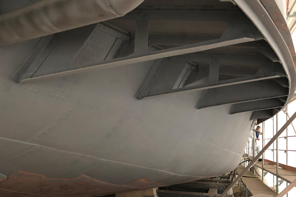 Gestrahlte Schiffsfläche